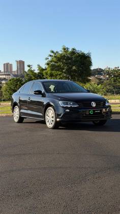 VOLKSWAGEN JETTA 1.4 16V TSI TRENDLINE GASOLINA 4P TIPTRONIC VOLKSWAGEN JETTA 1.4 16V TSI TRENDLINE GASOLINA 4P TIPTRONIC
